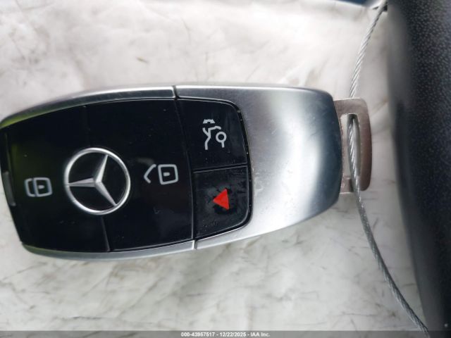 2019 MERCEDES-BENZ E 300 WDDZF4KB4KA548453 Photo 10