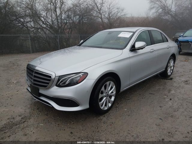2019 MERCEDES-BENZ E 300 WDDZF4KB4KA548453 Photo 1