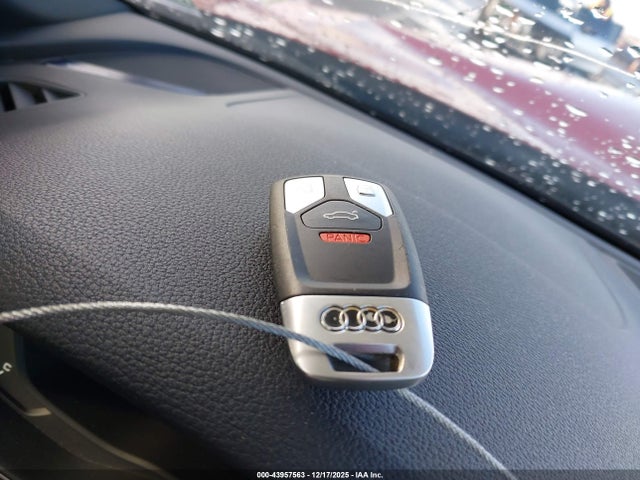 2018 AUDI A4 WAUENAF45JN017739 Photo 10