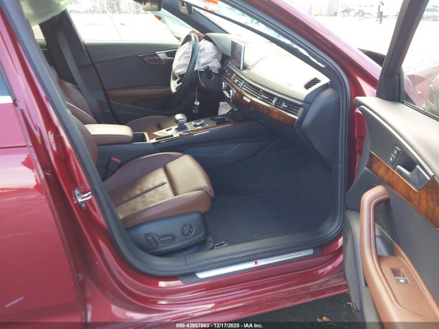 2018 AUDI A4 WAUENAF45JN017739 Photo 4