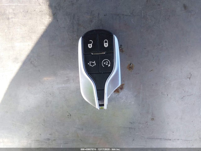 ZN661YUM3RX443734 Maserati Levante Modena Ultima