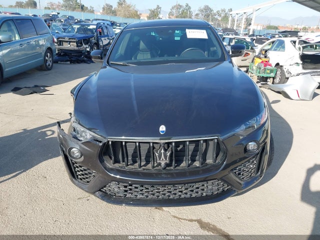 ZN661YUM3RX443734 Maserati Levante Modena Ultima