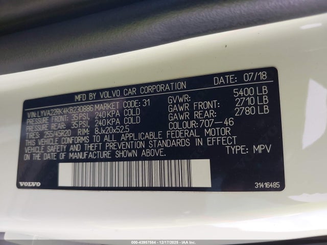 2019 VOLVO XC60 LYVA22RK4KB230886 Photo 8