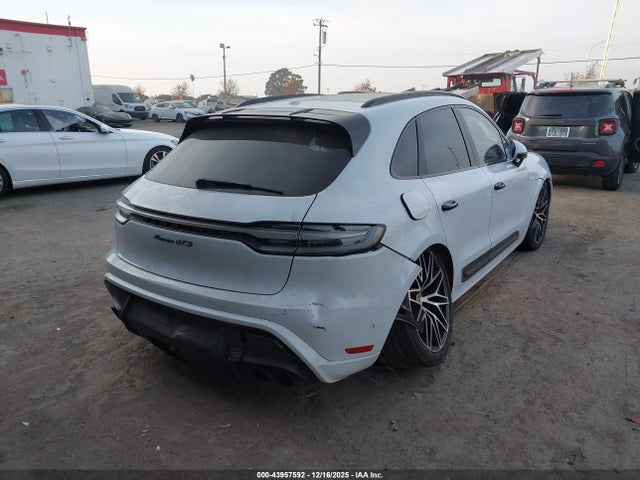 2022 PORSCHE MACAN WP1AF2A53NLB31534 Photo 5
