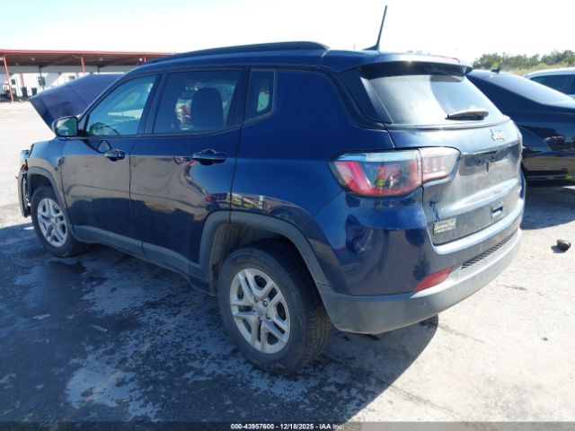 2018 JEEP COMPASS 3C4NJCAB4JT409353 Photo 2