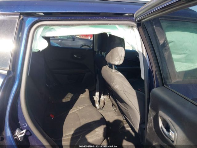 2018 JEEP COMPASS 3C4NJCAB4JT409353 Photo 7