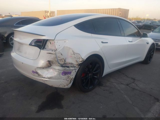 2018 TESLA MODEL 3 5YJ3E1EAXJF052518 Photo 3