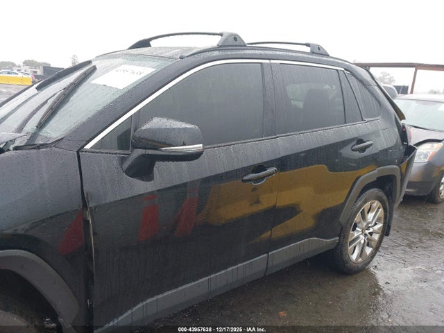 Toyota Rav4 Xle Premium 2024 2T3C1RFV6RC295827 Image 14