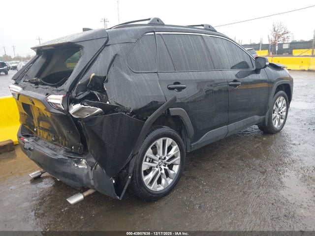 Toyota Rav4 Xle Premium 2024 2T3C1RFV6RC295827 Image 4