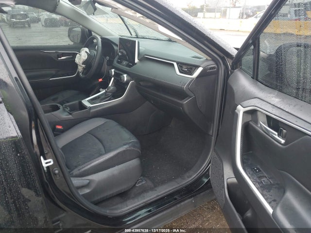 Toyota Rav4 Xle Premium 2024 2T3C1RFV6RC295827 Image 5
