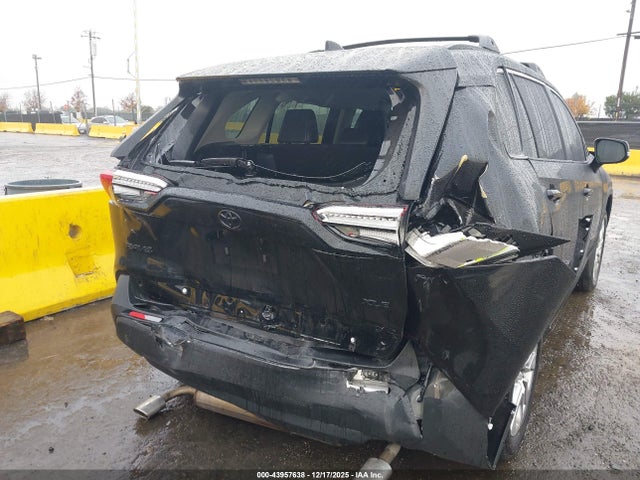 Toyota Rav4 Xle Premium 2024 2T3C1RFV6RC295827 Image 6