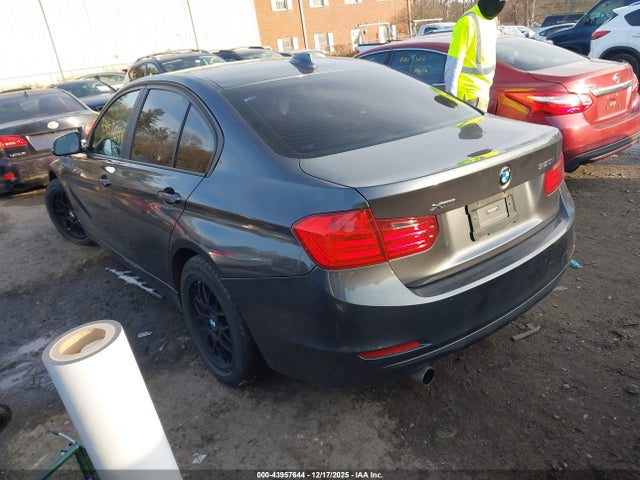 2014 BMW 320I WBA3C3C56EF984477 Photo 2