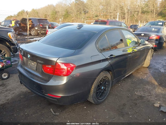 2014 BMW 320I WBA3C3C56EF984477 Photo 3