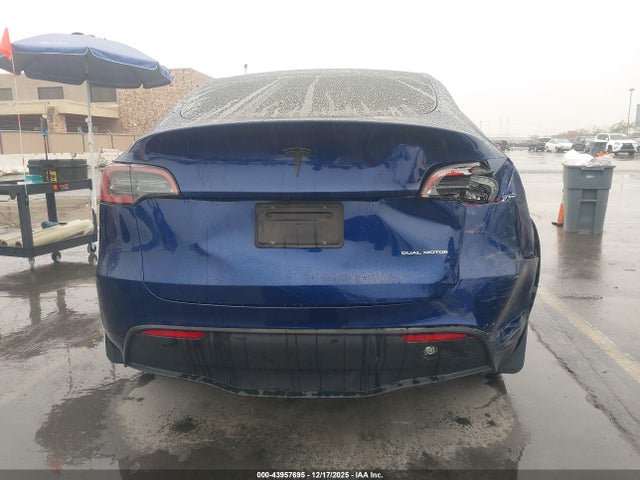 7SAYGDEE8SF238602 Tesla Model Y Long Range Dual Motor All-wheel Drive