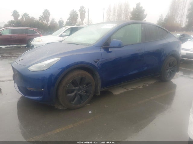 7SAYGDEE8SF238602 Tesla Model Y Long Range Dual Motor All-wheel Drive