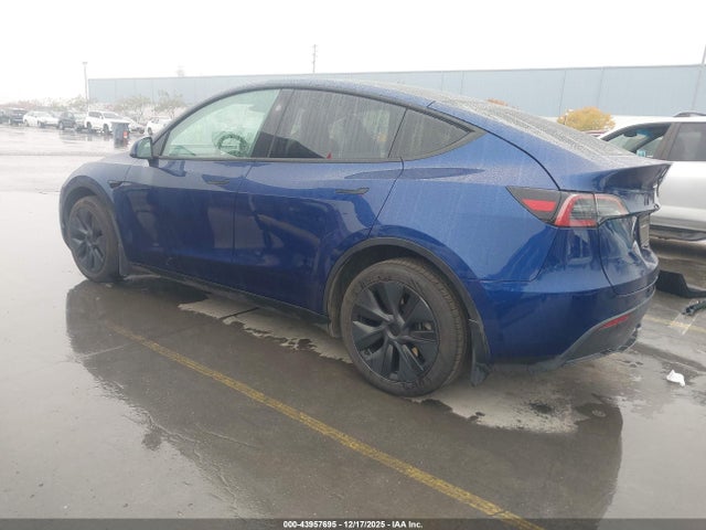 7SAYGDEE8SF238602 Tesla Model Y Long Range Dual Motor All-wheel Drive
