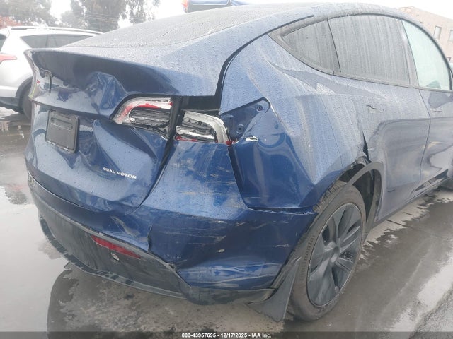7SAYGDEE8SF238602 Tesla Model Y Long Range Dual Motor All-wheel Drive