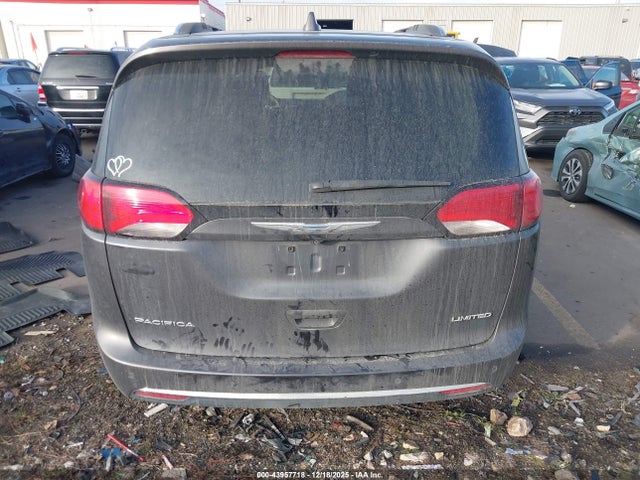 2C4RC1GG0JR117642 Chrysler Pacifica Limited