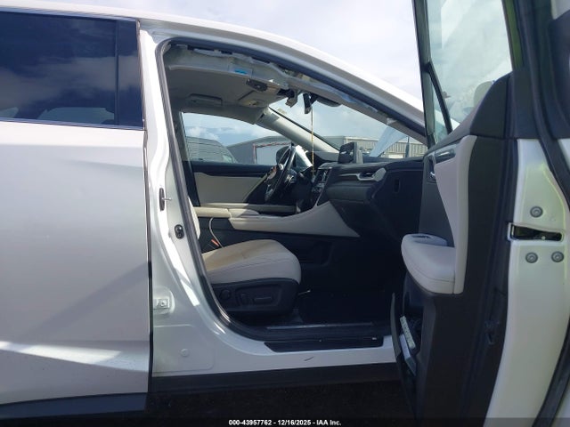 43957762 :رقم المزاد ، 2T2AZMAA4NC226849 vin ، 2022 Lexus Rx 350 مزاد بيع