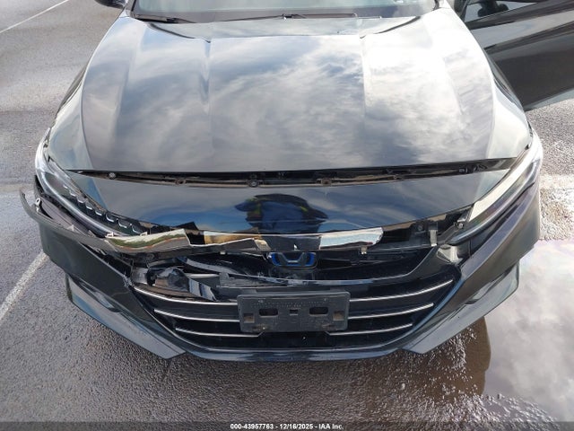 1HGCV3F21NA016932 Honda Accord Hybrid Sport