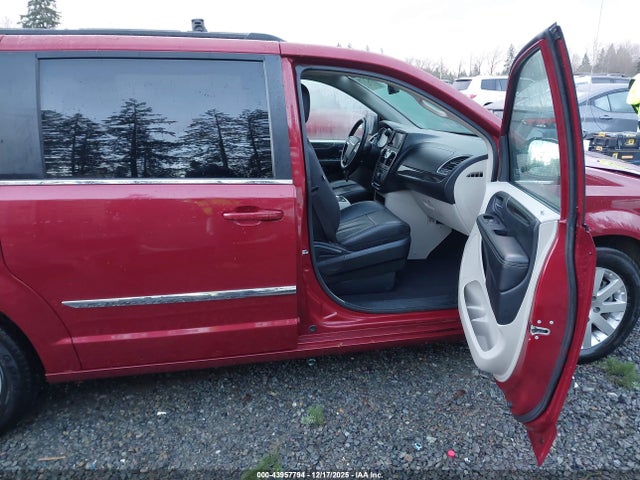 43957794 :رقم المزاد ، 2C4RC1BG8FR644519 vin ، 2015 Chrysler Town & Country Touring مزاد بيع