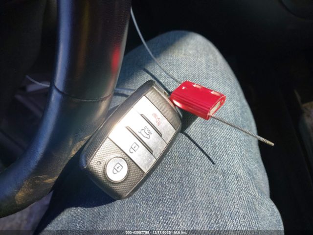 2018 KIA SORENTO 5XYPH4A5XJG359005 Photo 10