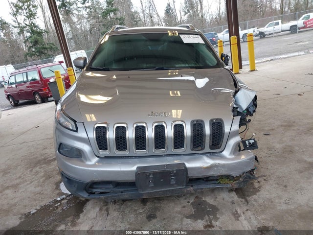 Jeep Cherokee Latitude 2014 1C4PJMCB0EW223370 Image 12