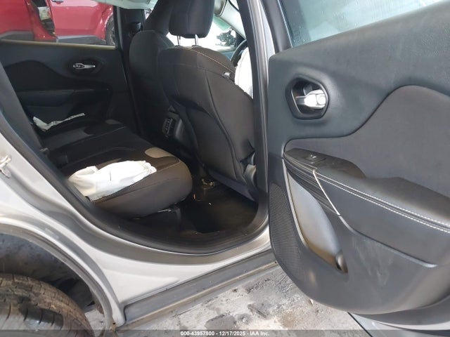Jeep Cherokee Latitude 2014 1C4PJMCB0EW223370 Image 8
