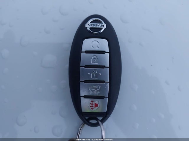 5N1DR2MN4HC606805 Nissan Pathfinder Sl