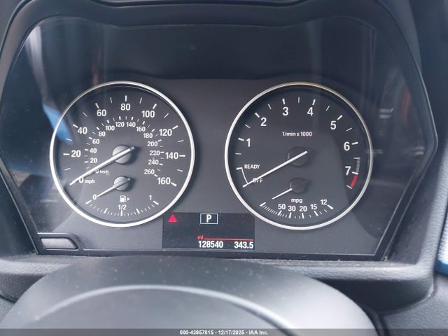 2017 BMW X1 WBXHT3C35H5F81680 Photo 6