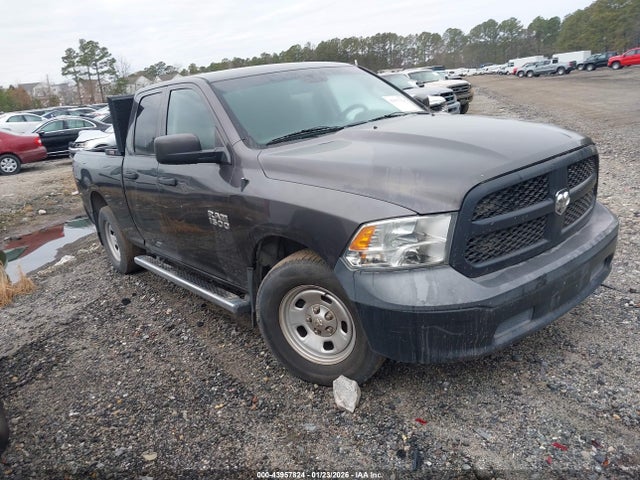 2015 RAM 1500 1C6RR6FG9FS645898