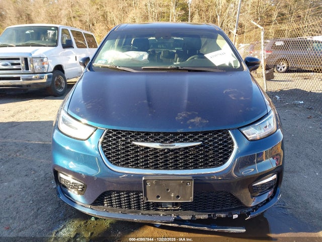 2023 Chrysler Pacifica Hybrid Touring L მანქანა იყიდება აუქციონზე, vin: 2C4RC1L77PR630840, აუქციონის ნომერი: 43957844