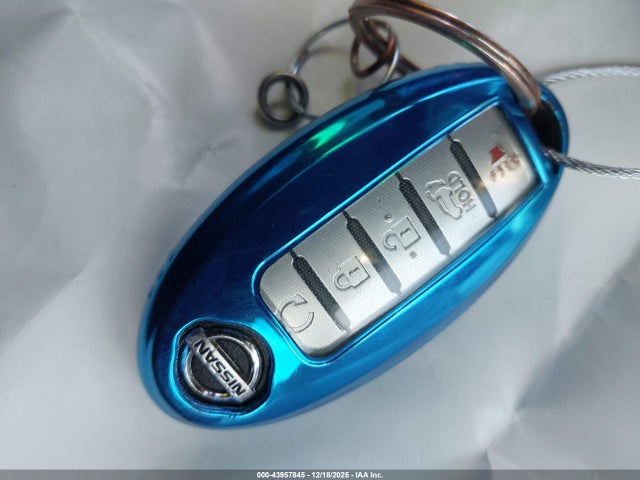 5N1AT2MTXJC808525 Nissan ROGUE SV