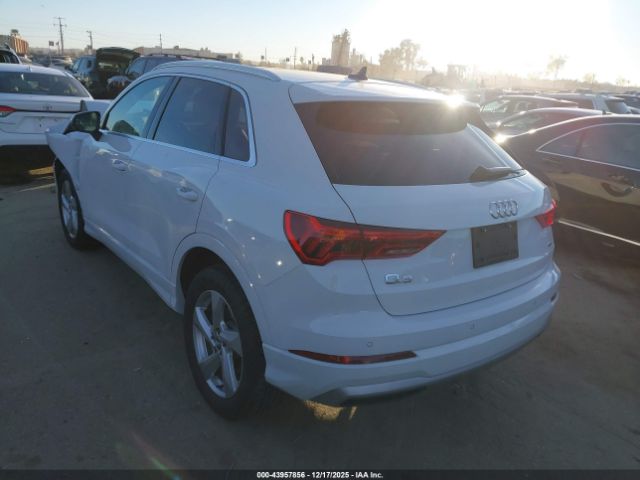 2020 AUDI Q3 WA1AECF31L1029704 Photo 2