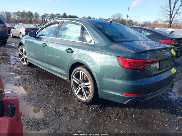 2017 AUDI A4 WAUENAF48HN022699 Photo 2