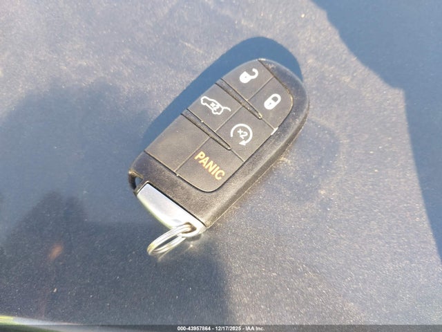 1C4RJFJG3LC114175 Jeep Grand Cherokee Summit 4x4