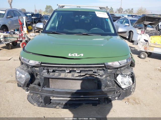 KNDJ23AU7N7151580 KIA Soul X-line