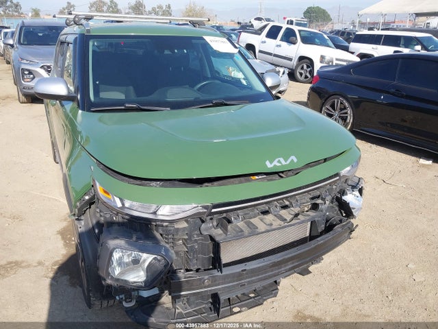 KNDJ23AU7N7151580 KIA Soul X-line
