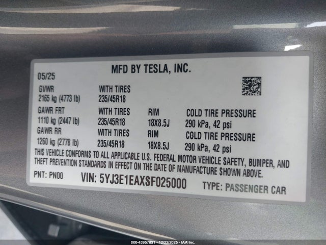 2025 TESLA MODEL 3 5YJ3E1EAXSF025000 Photo 8