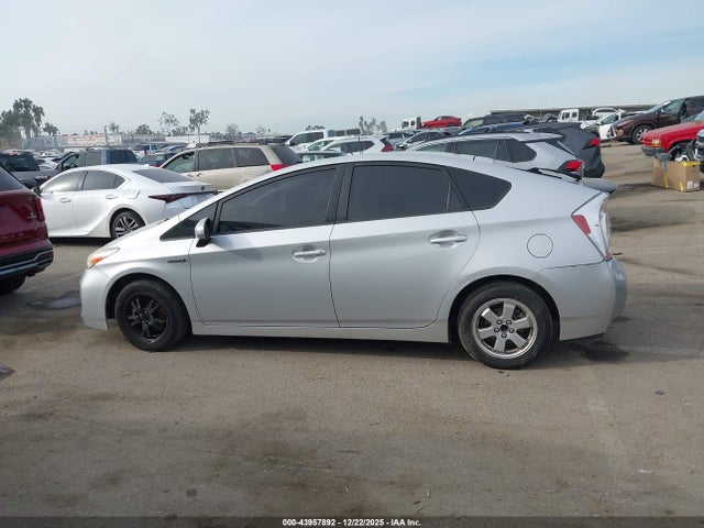 Toyota Prius 2015 JTDKN3DU6F0438586 Image 27