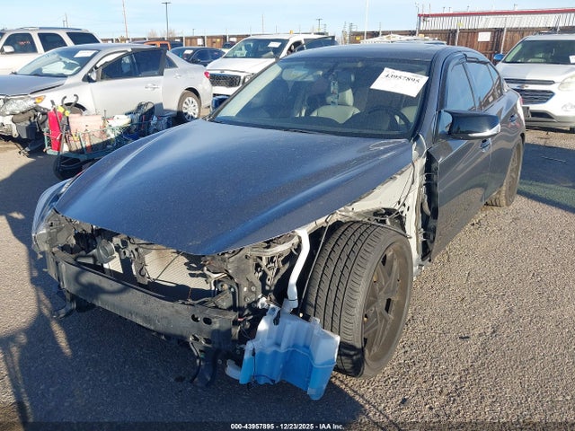 2015 Infiniti Q50 Premium მანქანა იყიდება აუქციონზე, vin: JN1BV7AR1FM421830, აუქციონის ნომერი: 43957895