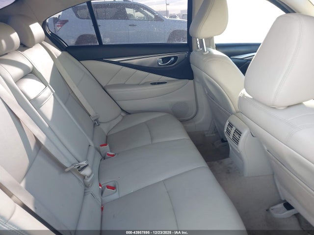 2015 Infiniti Q50 Premium მანქანა იყიდება აუქციონზე, vin: JN1BV7AR1FM421830, აუქციონის ნომერი: 43957895