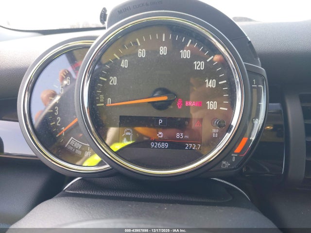 WMWXP5C5XK2H30083 Mini Hardtop Cooper