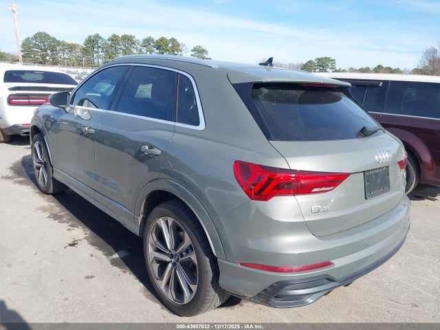 2020 AUDI Q3 WA1EECF31L1035648 Photo 2