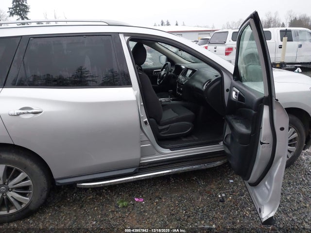 5N1DR2MMXKC599566 Nissan Pathfinder Sv
