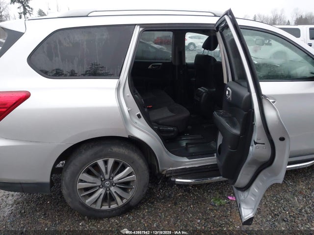 5N1DR2MMXKC599566 Nissan Pathfinder Sv