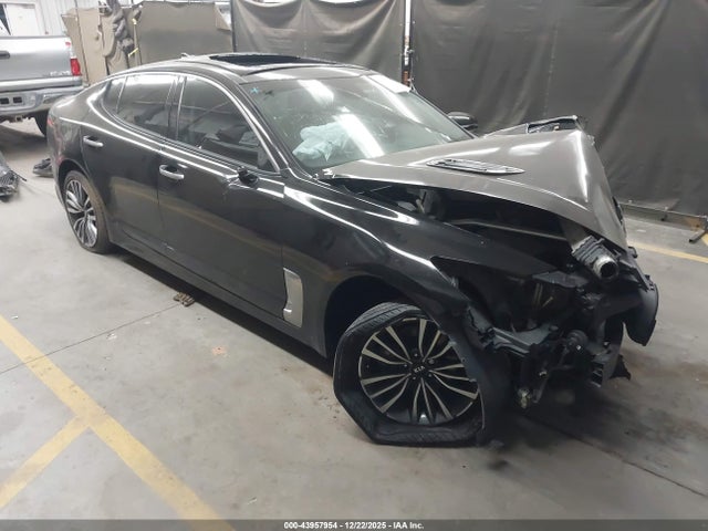 2018 KIA STINGER KNAE25LA0J6011125