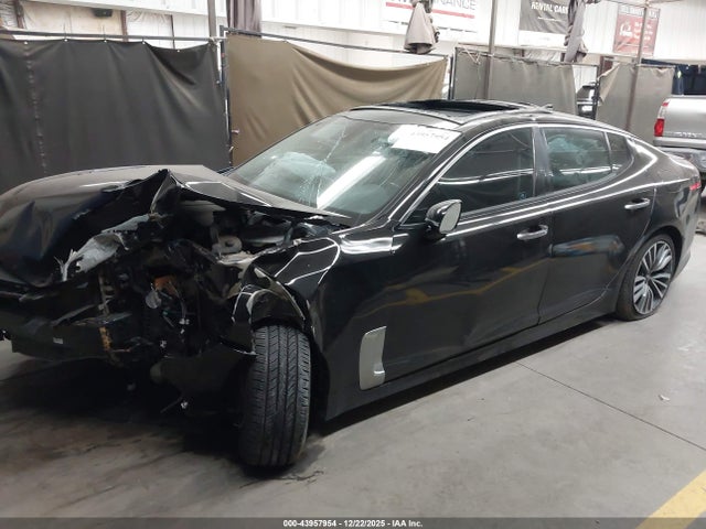 KNAE25LA0J6011125 KIA Stinger Premium