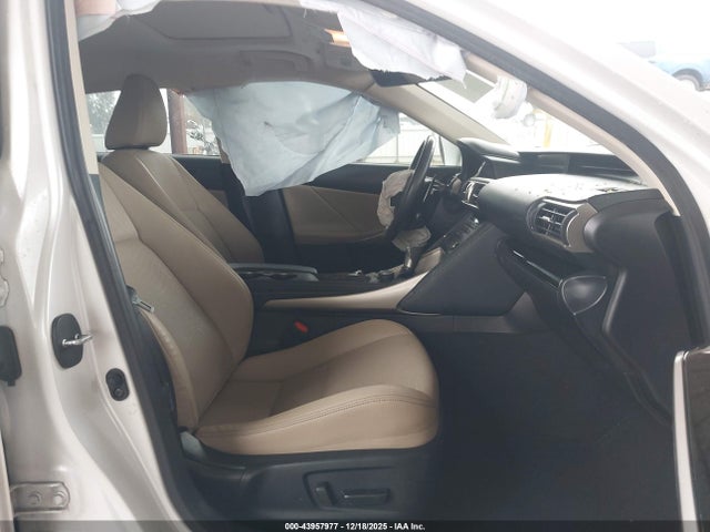 Продаж на аукціоні авто 2019 Lexus Is 300, vin: JTHBA1D24K5094864, номер лоту: 43957977