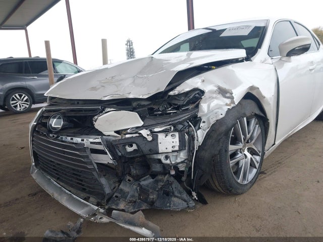 Продаж на аукціоні авто 2019 Lexus Is 300, vin: JTHBA1D24K5094864, номер лоту: 43957977